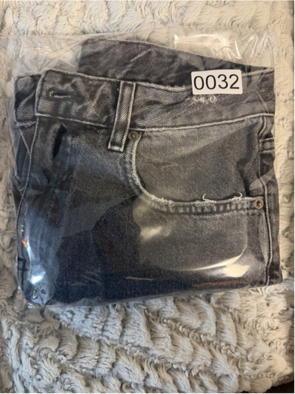 Ksubi Men's Black Distressed Denim Shorts Cotton Button 5-Pocket Flat Front - Picture 9 of 9